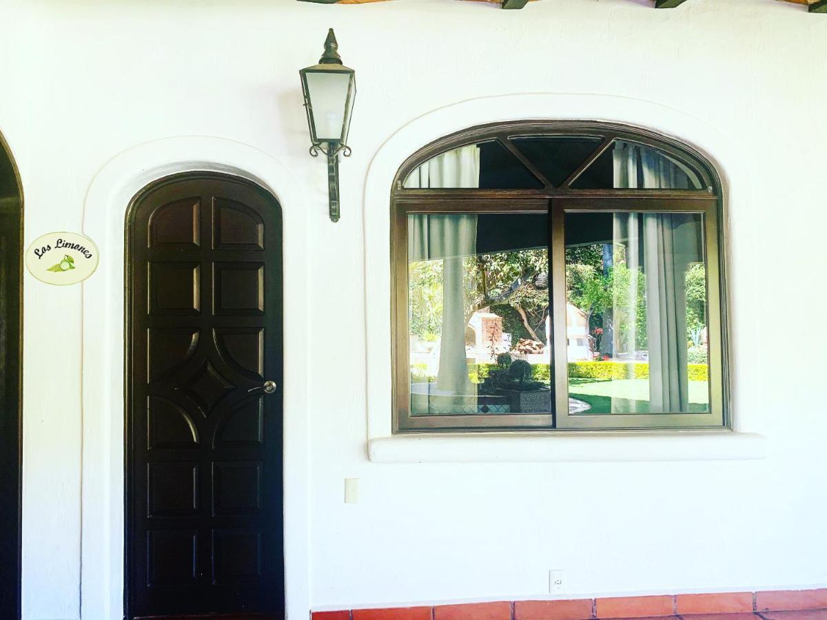 Caroline Bella Bed & Breakfast Ajijic Dış mekan fotoğraf