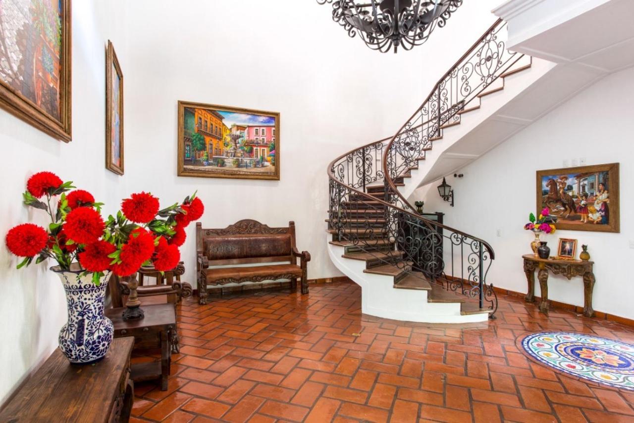 Caroline Bella Bed & Breakfast Ajijic Dış mekan fotoğraf