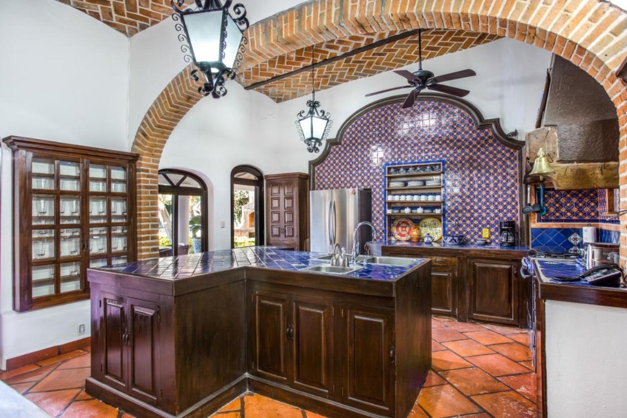 Caroline Bella Bed & Breakfast Ajijic Dış mekan fotoğraf