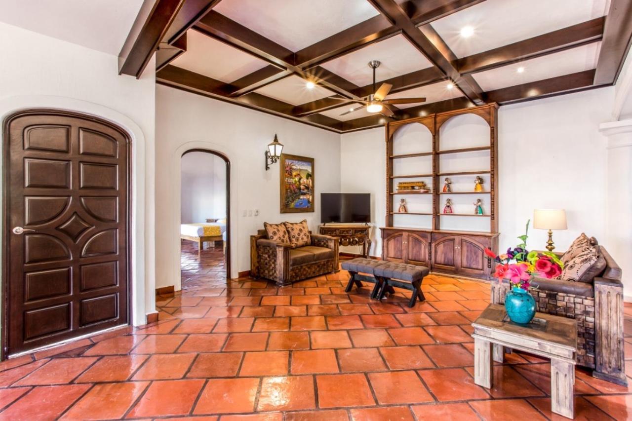 Caroline Bella Bed & Breakfast Ajijic Dış mekan fotoğraf